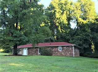 923 Cocoa Dr, Greensboro, NC 27406