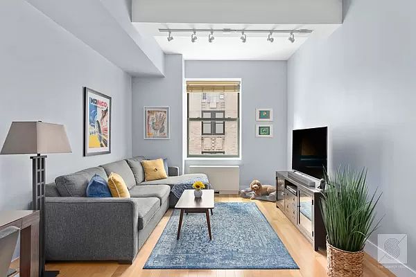 1st image of 99 John St APT 518