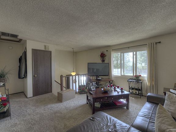 5th image of 2057 N 10th St