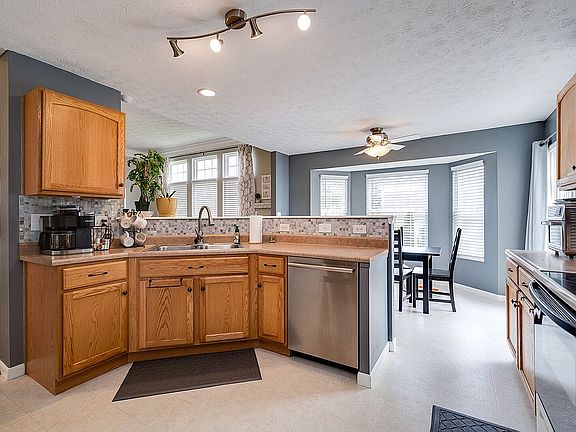 5th image of 505 Cotillion Ct