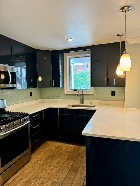 2 bed, 900 sqft, $1,325 — Photo 4