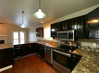 3847 Galactica Dr, Anchorage, AK 99517
