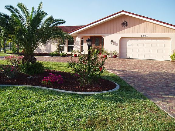2nd image of 1501 Columbian Dr