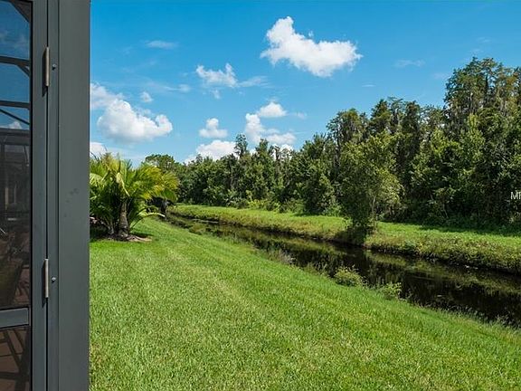 2nd image of 704 Grand Canal Dr