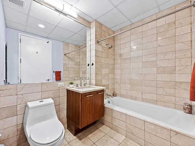4 Beacon Way #1511R — Photo 10