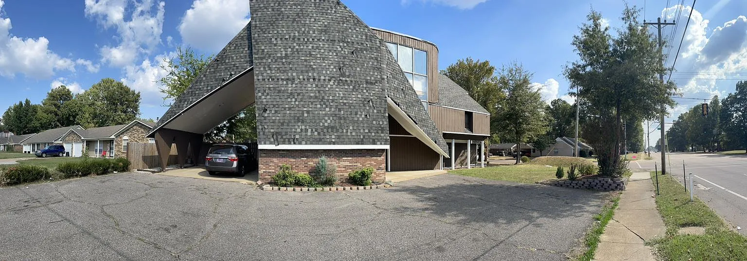 9 bed, 4500 sqft, $10,950 — Photo 1