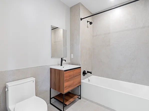 172-02 Hillside Avenue image 8 of 13