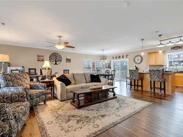 113 Richland Creek Dr, Westminster, SC 29693