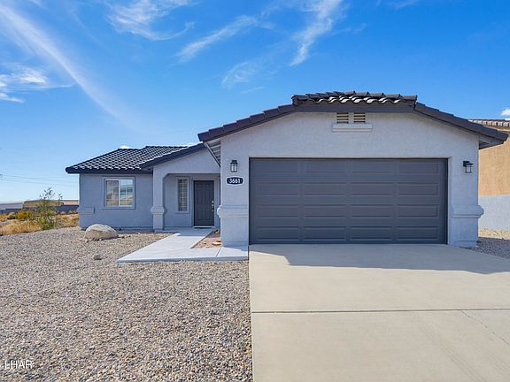 4th image of 3661 Yucca Dr