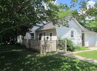 609 E 5th St, Shawano, WI 54166