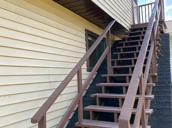 3340 Garibaldi Dr, North Vancouver, BC V7H 2S4