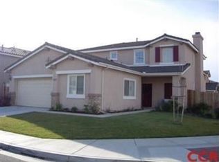 1527 N Oak Crest Way, Santa Maria, CA 93454