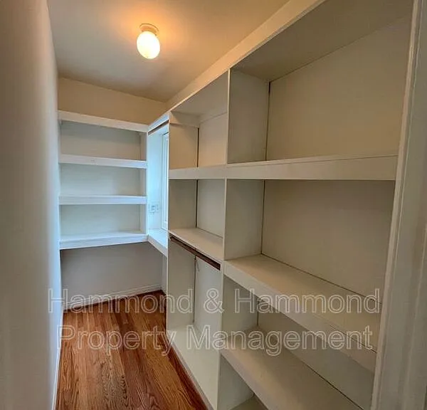 4316 Greenbush Ave — Photo 15