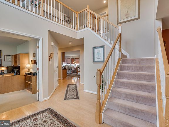 2nd image of 5207 Basswood Dr