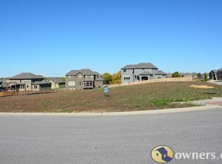 1107 Metfield Ln, Raymore, MO 64083