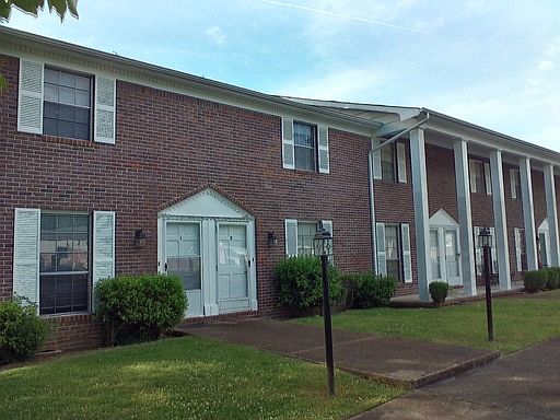 1st image of 2406 Lyndon Ave APT 01