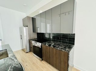 1306 N Front St #3A, Philadelphia, PA 19122