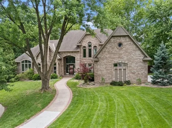 5405 NW 62nd St, Kansas City, MO 64151