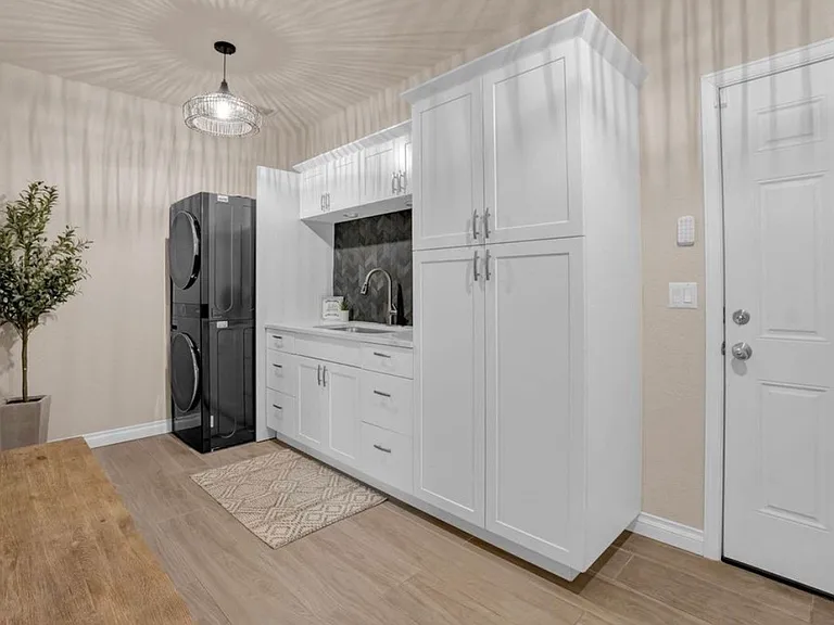 5148 Clearwater Dr — Photo 15