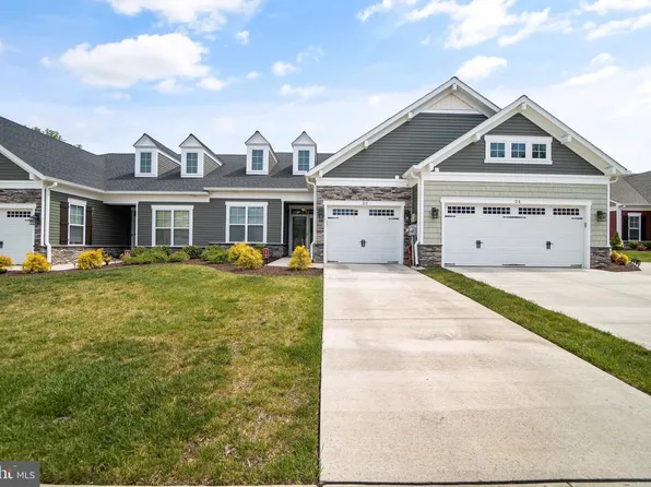 22 Camden Cir, La Plata, MD 20646