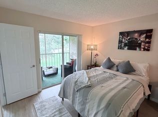 1566 SE Royal Green Cir, Pt Saint Lucie, FL 34952