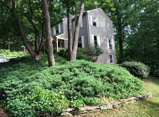 6807 Lamp Post Ln, Alexandria, VA 22306
