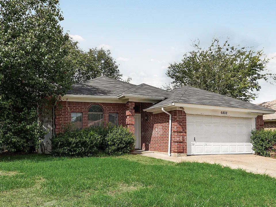6802 Running Creek Dr
