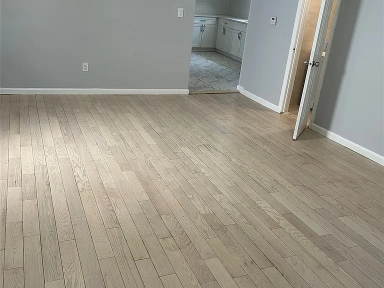 3708 Dyre Ave — Photo 2