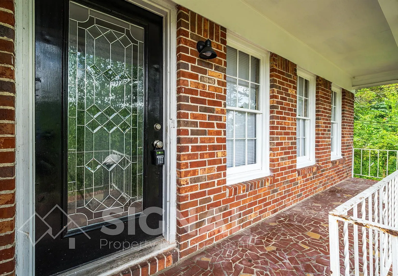 3 bed, 2.0 bath, 1309 sqft, $1,295 — Photo 4