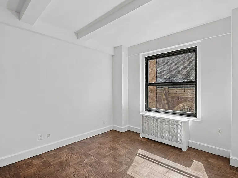 160 W 71st St #9D — Photo 2