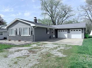 311 E Allen St, Farmer City, IL