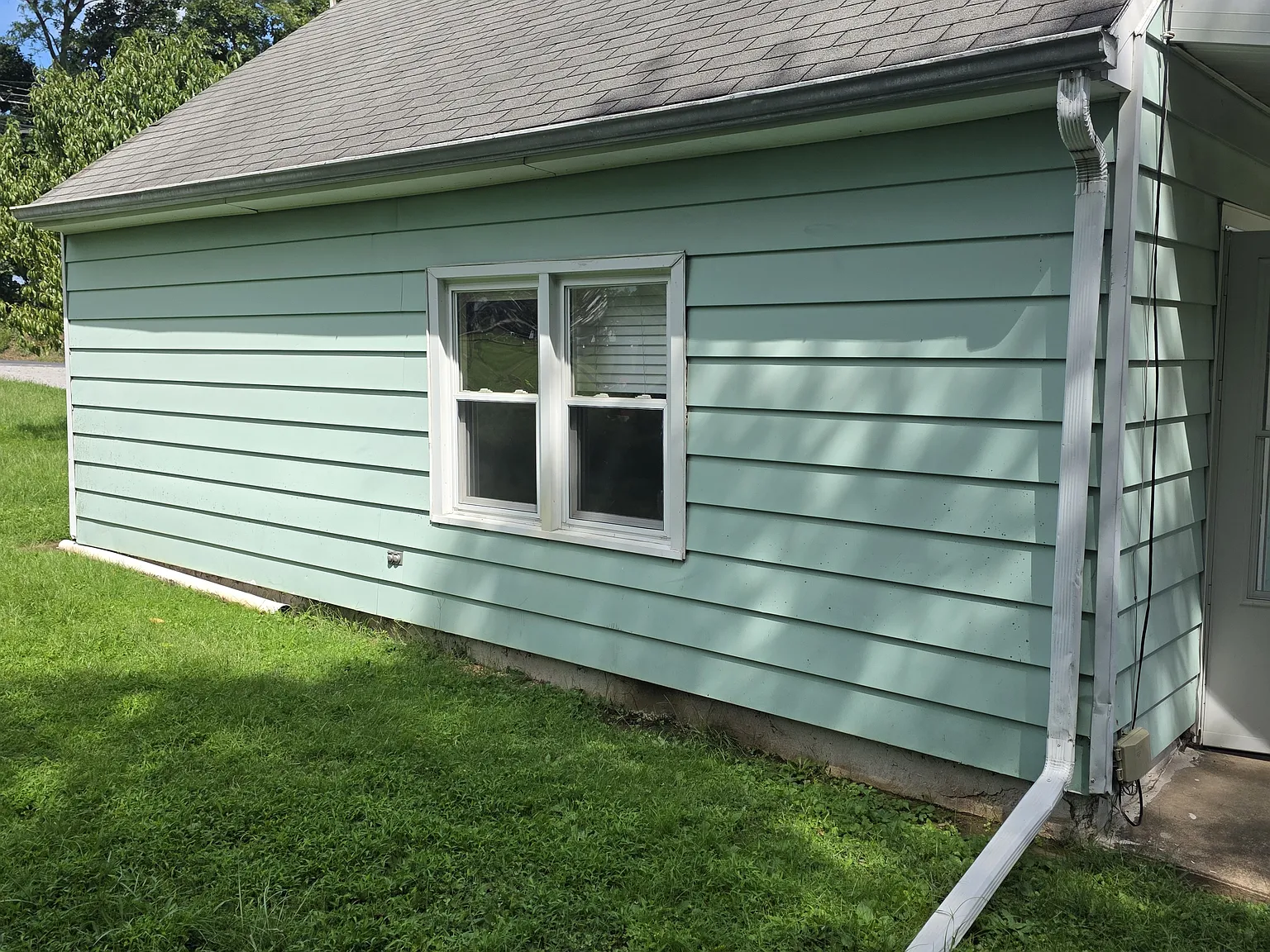 2 bed, 1.5 bath, 700 sqft, $1,265 — Photo 1