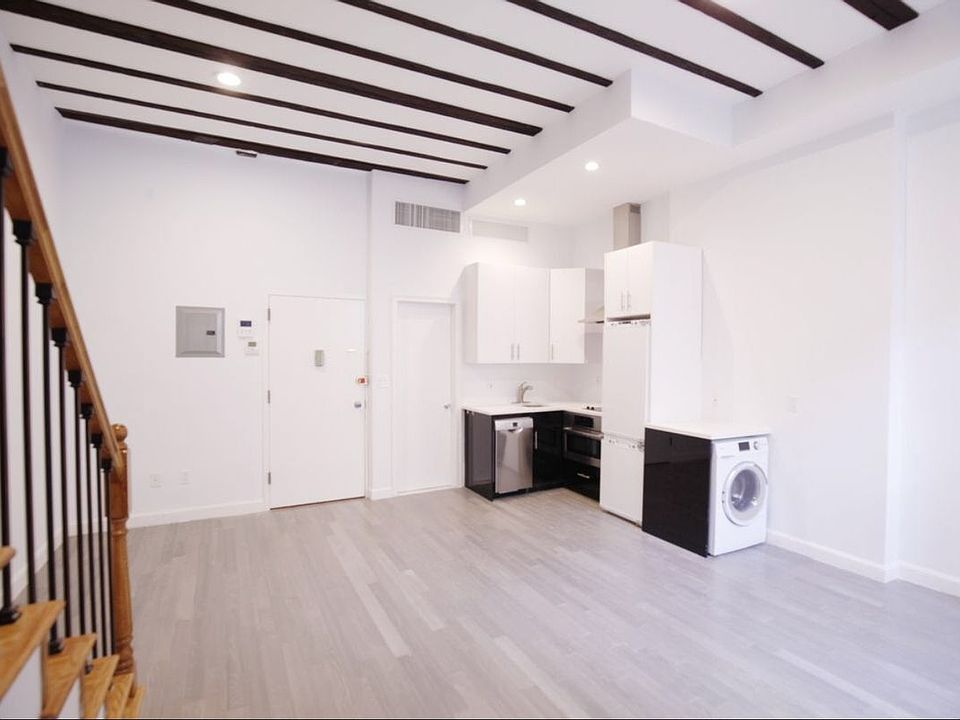 1st image of 551 W 160th St #4R