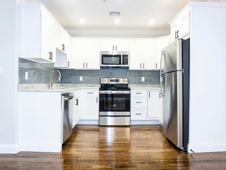 75 Morris St #1L