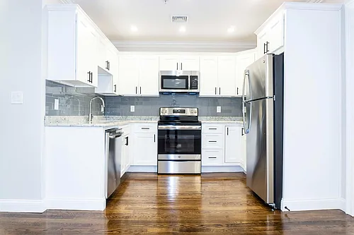 75 Morris St Photo 1