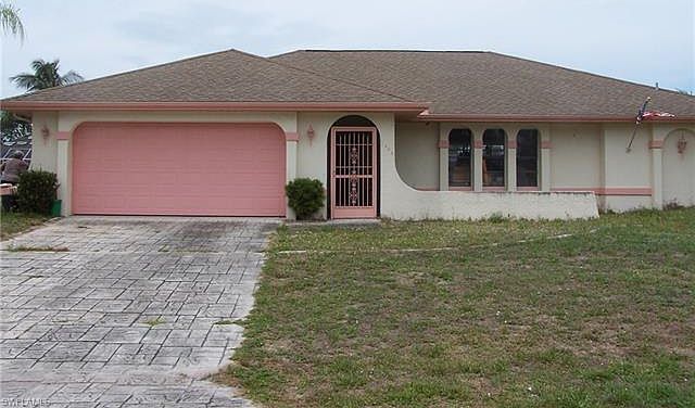 1st image of 1406 SE 20th Pl