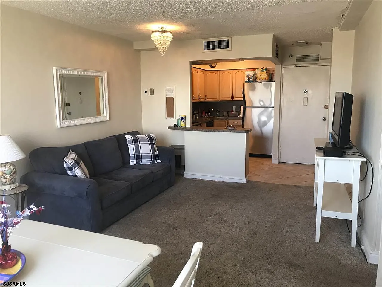 1 bed, 1.0 bath, $15,500 — Photo 3