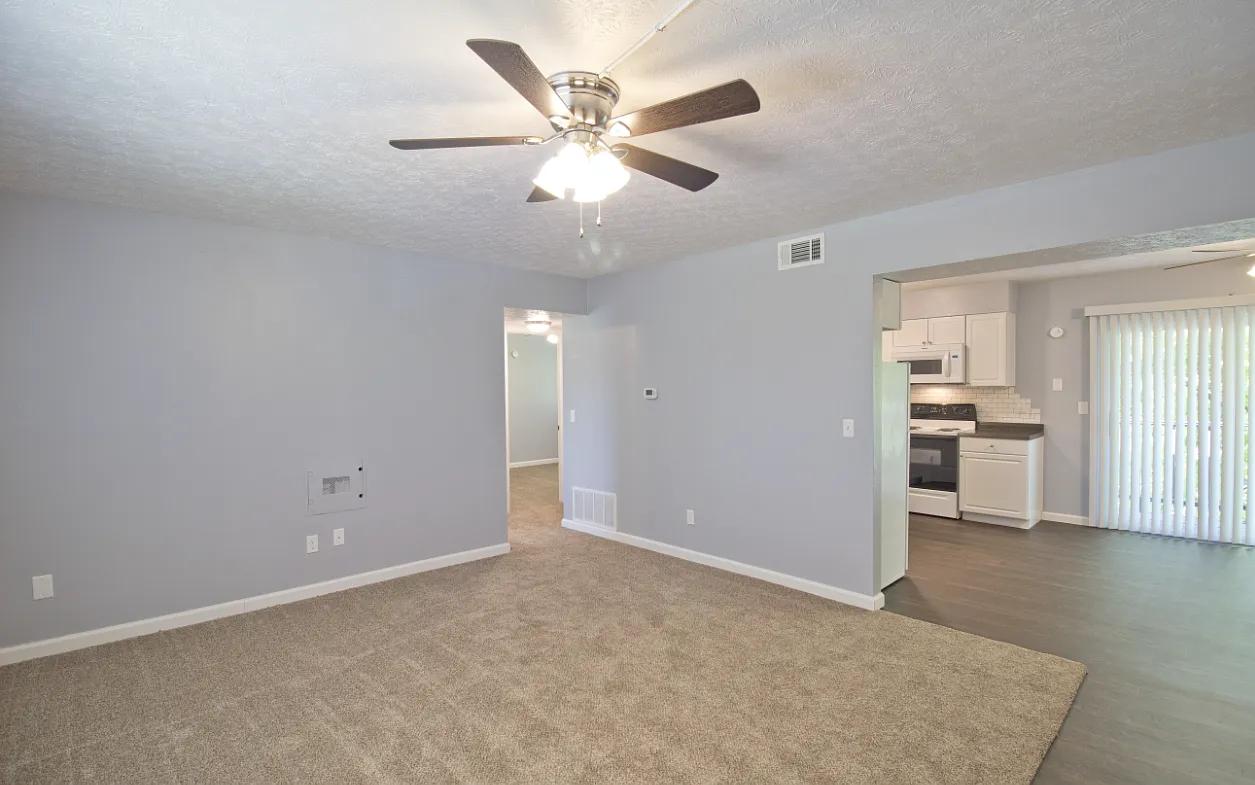 127 Dorset Ct — Photo 3
