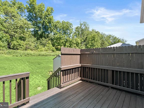 2nd image of 782 Medinah Cir