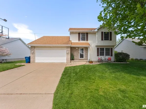 708 E 13th Avenue Ct, Coal Valley, IL 61240