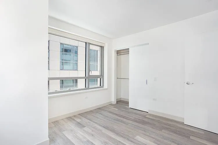 33 8th at Trinity Place — Photo 40