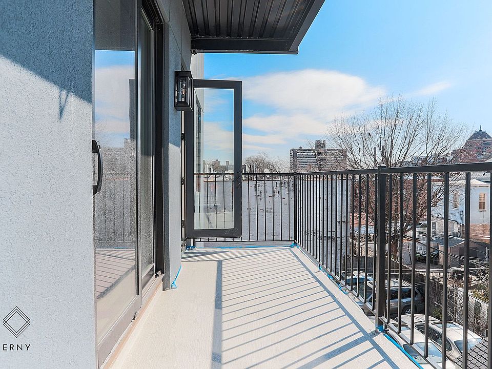 1st image of 335 Fenimore St #3L