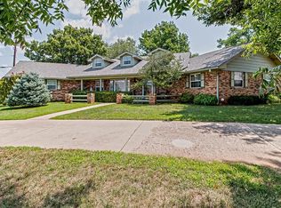 11824 N Hastings Ave, Yukon, OK 73099
