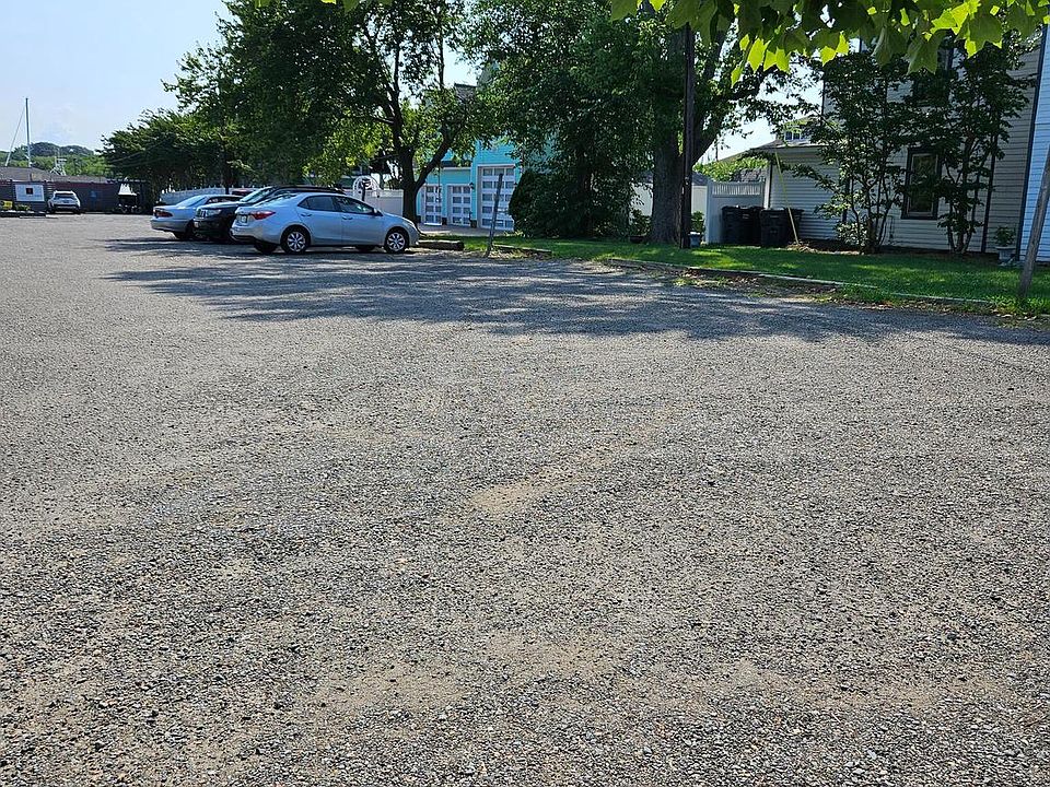 2nd image of 14554 Solomons Island Rd S