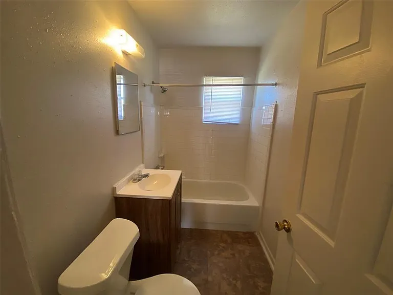 9414 Heno St #7 — Photo 8
