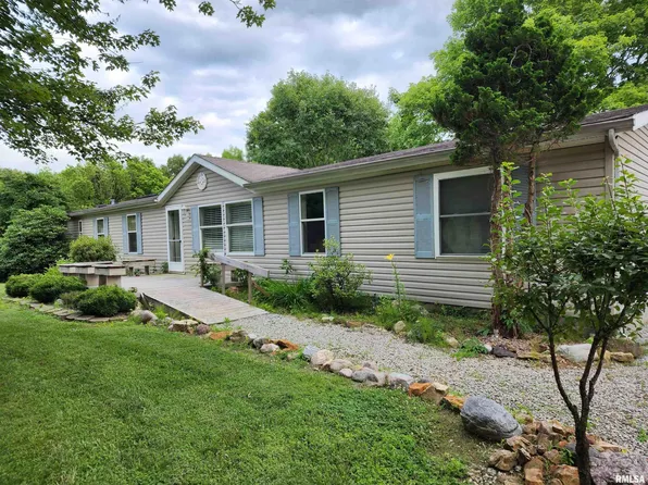 8025 NE Front St, Dongola, IL 62926