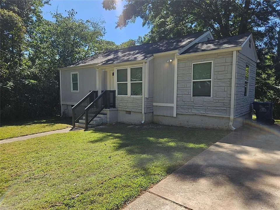 1167 Mayland Cir SW
