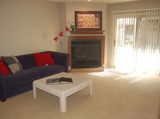 1005 Arlene Ct APT 2, Bloomington, IL