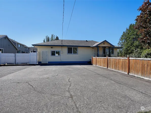 732 1st Avenue E, Pacific, WA 98047