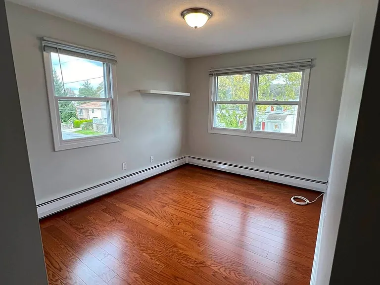 45 Swan St #43 — Photo 6
